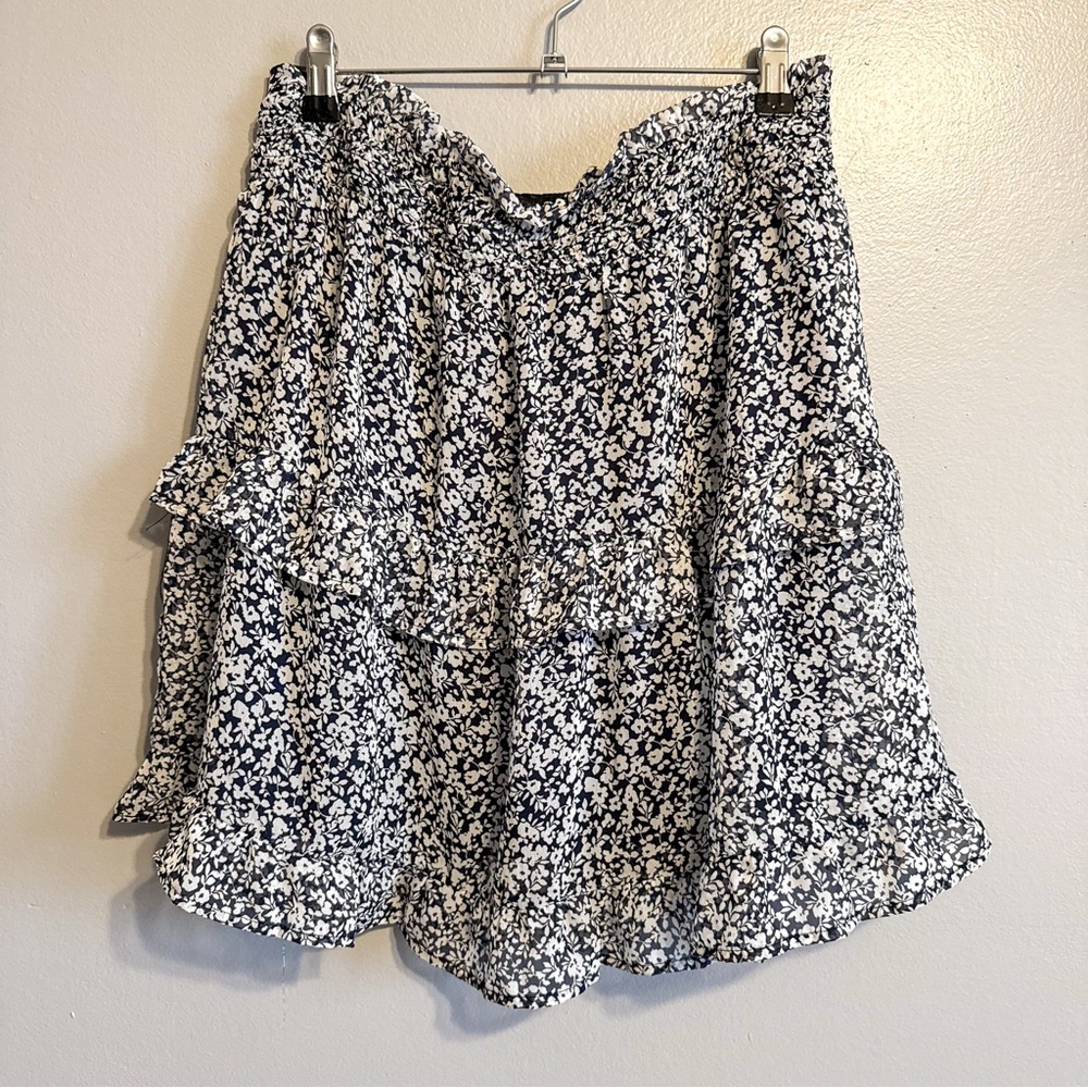 Sienna Sky Black White Floral Ruffle Tiered Mini Skirt Womens Large